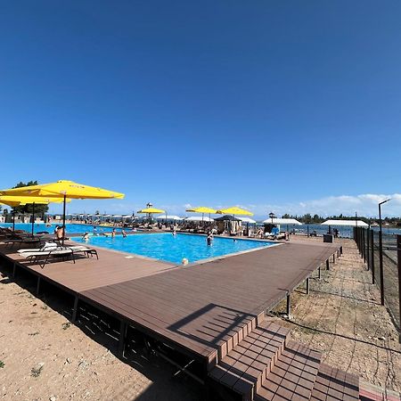 Deluxe Royal Beach Chok-Tal ภายนอก รูปภาพ